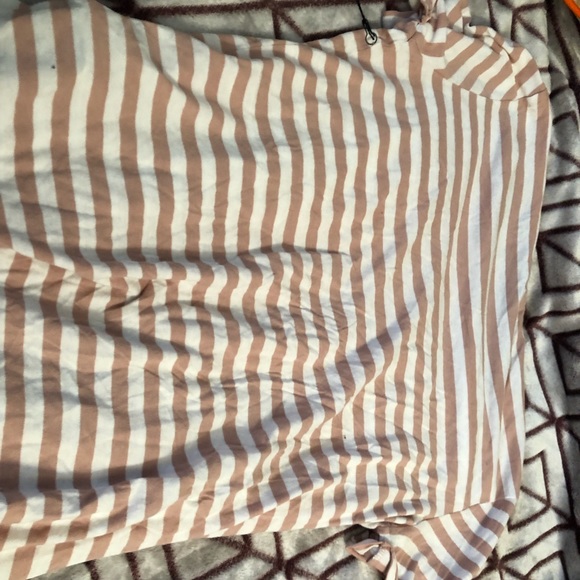 Forever twenty one striped tee! - Picture 3 of 3